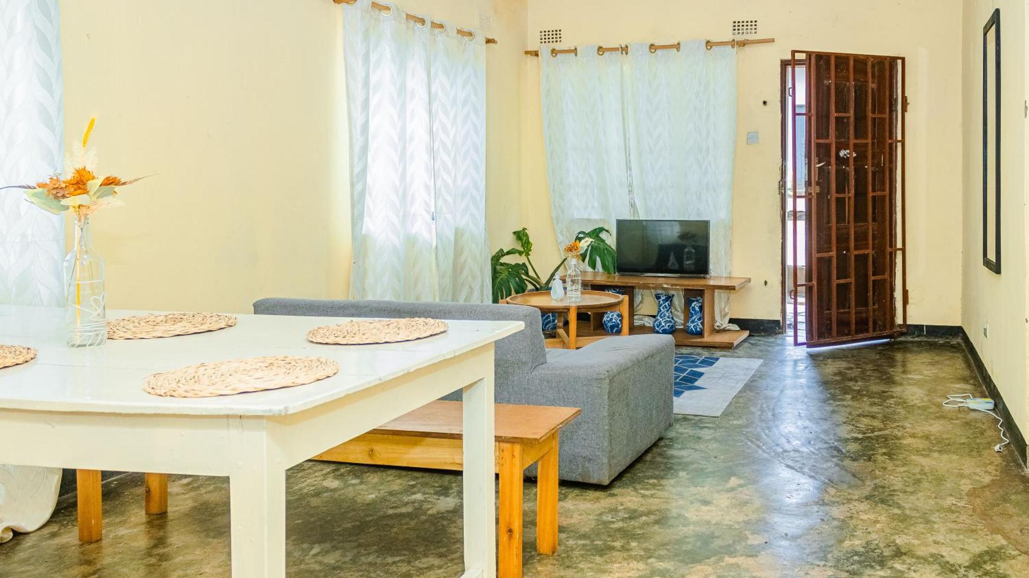 The Guesthouse Blantyre Exterior photo